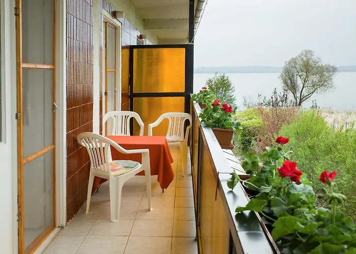 Lido Tarsasnyaralo 公寓
