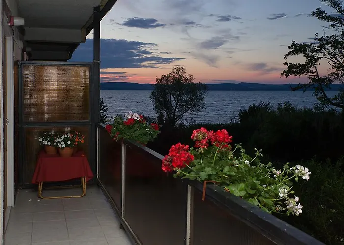 Lido Tarsasnyaralo * Balatonlelle